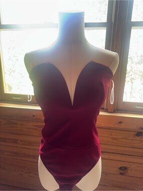 Strapless garnet or burgandy V-Neck Bodysuit